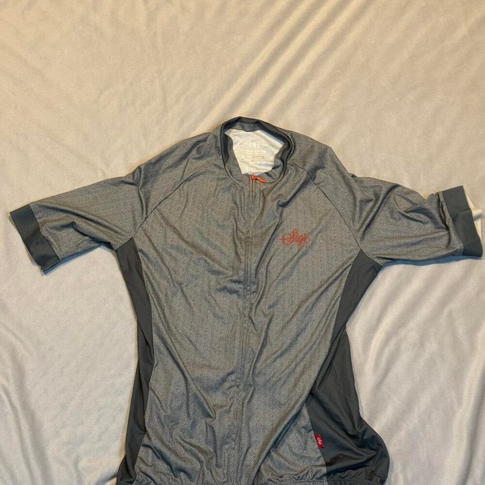 Sigr tweed light grey cycling